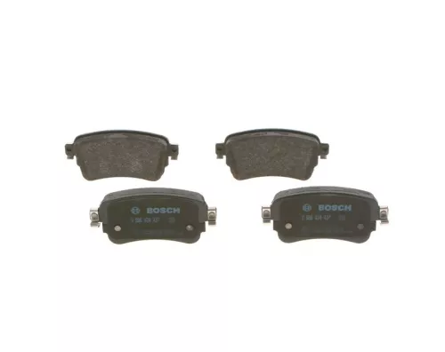 BOSCH Brake Pad Set, disc brake (0986424437)