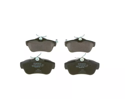 BOSCH Brake Pad Set, disc brake (0986424625)